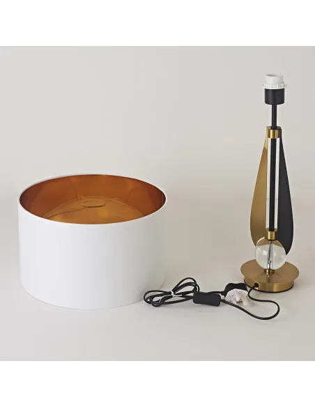 T209024 Lamp | Murphy Furniture