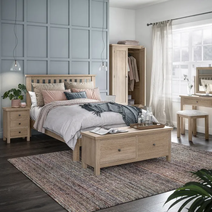 Turnberry Vanity Mirror - Oak | Murphy Furniture