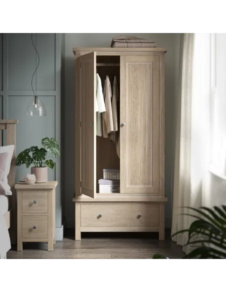 Turnberry Narrow Bedside Locker - Oak | Murphy Furniture